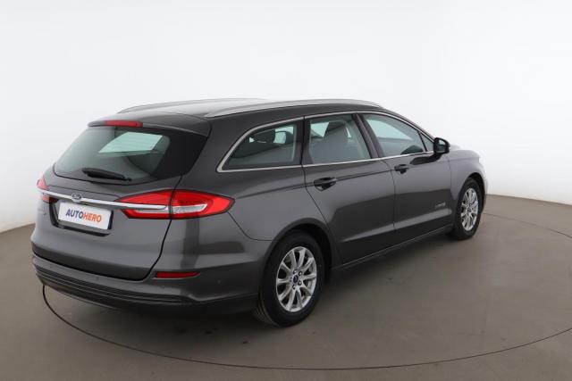 Ford Mondeo image 5