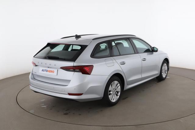 Skoda Octavia image 5