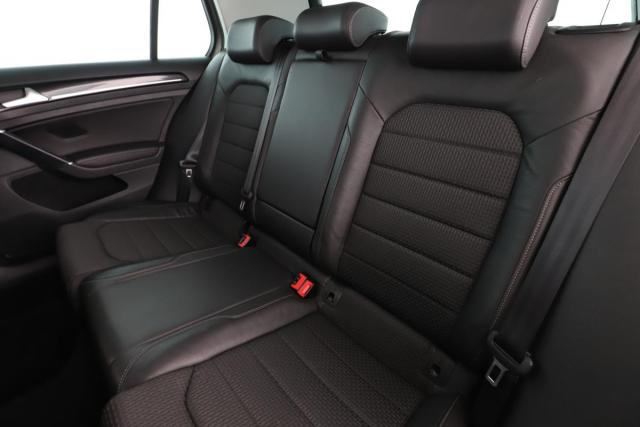 Volkswagen Golf image 4