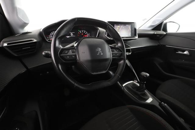 Peugeot 208 image 7