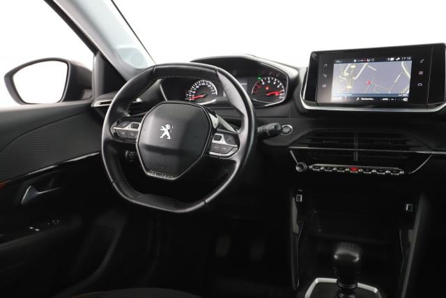 Peugeot 208 image 9
