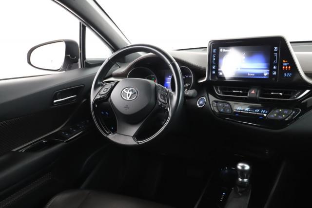 Toyota C-Hr image 3