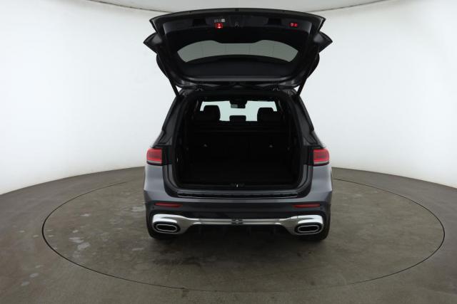 Mercedes Benz Glb image 8