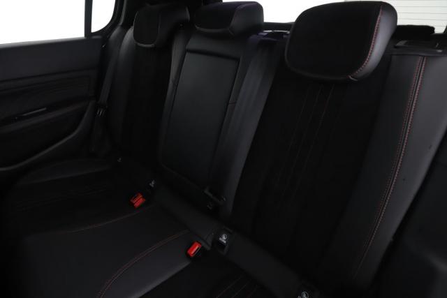 Peugeot 308 image 2