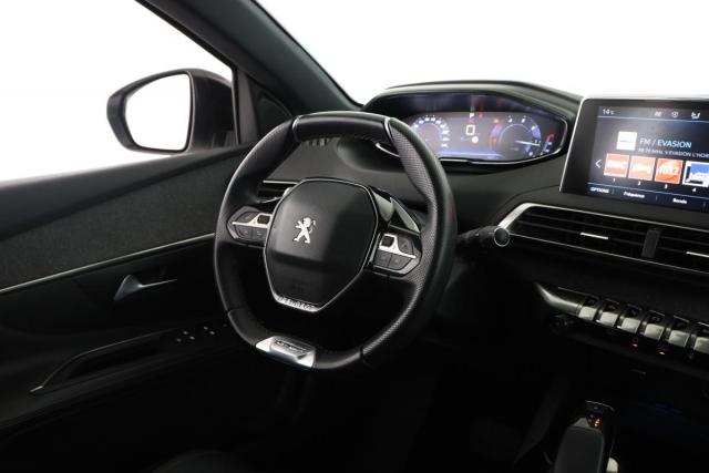Peugeot 3008 image 2