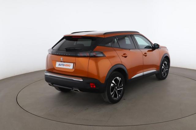 Peugeot 2008 image 8