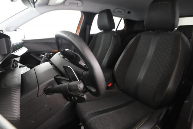 Peugeot 2008 image 3