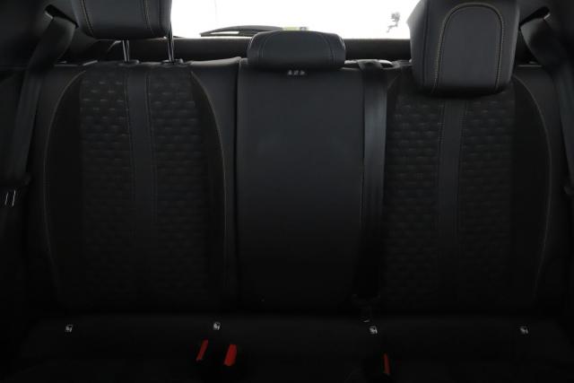 Peugeot 2008 image 6
