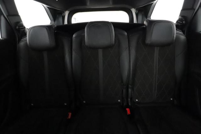 Peugeot 5008 image 1