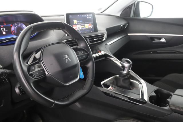 Peugeot 3008 image 2