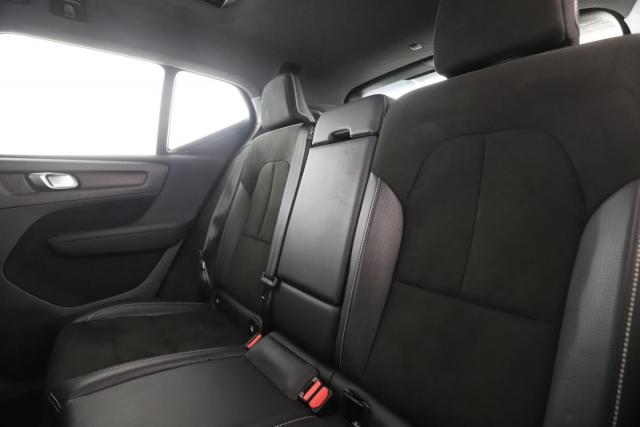 Volvo Xc40 image 6