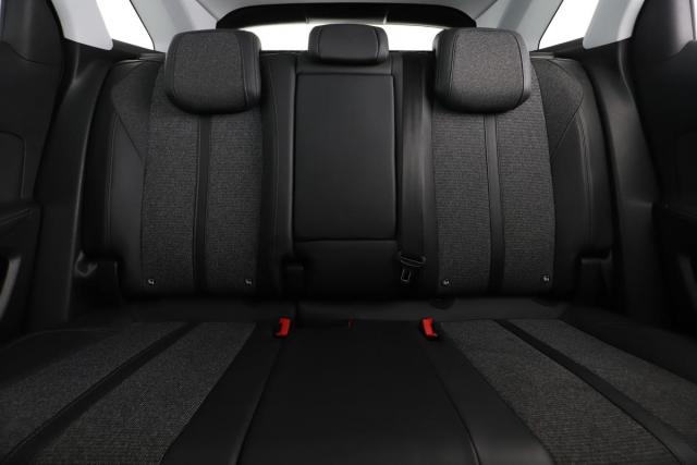 Peugeot 3008 image 3