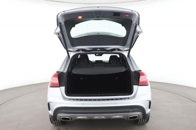 Mercedes Benz Gla image 3