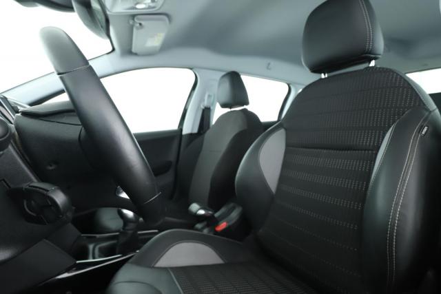Peugeot 2008 image 8