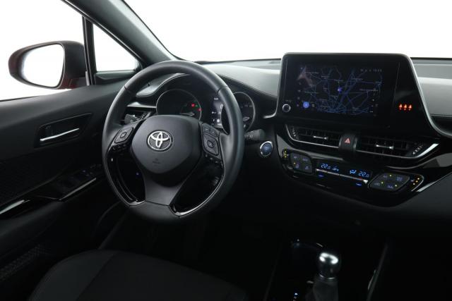 Toyota C-Hr image 9