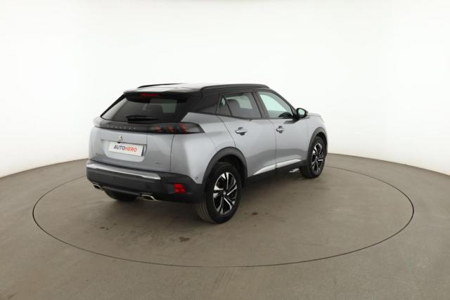 Peugeot 2008 image 8