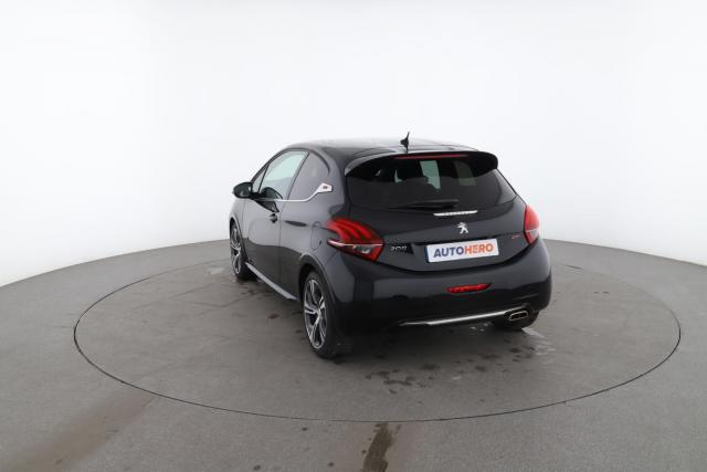 Peugeot 208 image 3