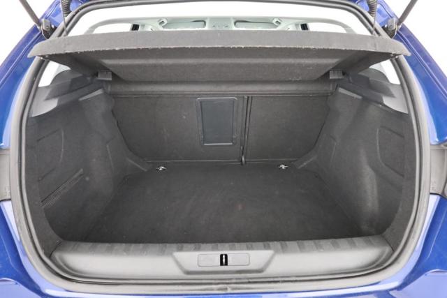 Peugeot 308 image 2