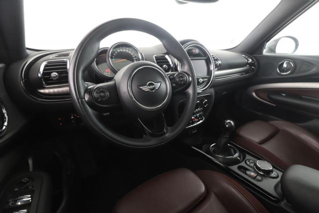 Mini Clubman image 3
