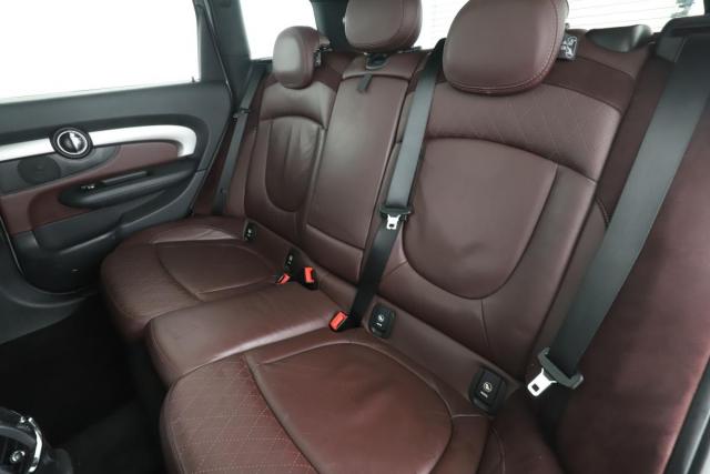 Mini Clubman image 1