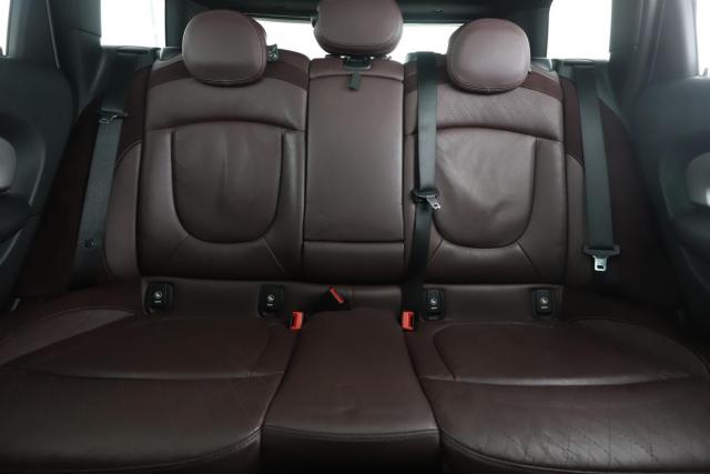 Mini Clubman image 8
