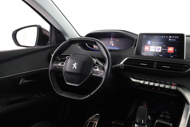 Peugeot 3008 image 1