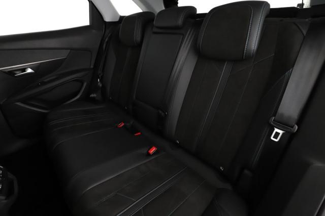 Peugeot 3008 image 8