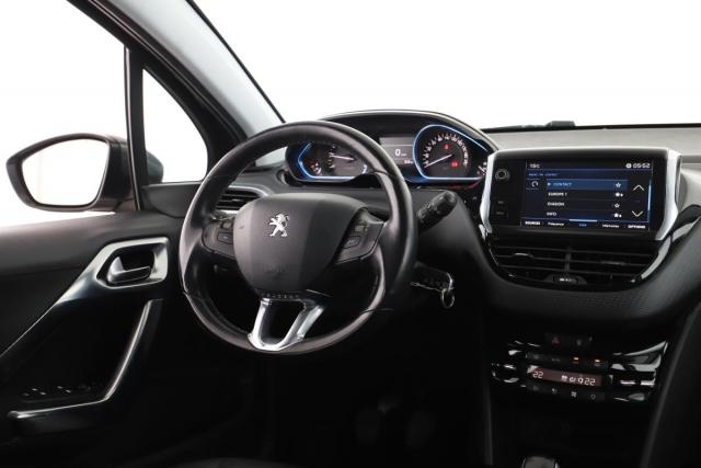 Peugeot 2008 image 6