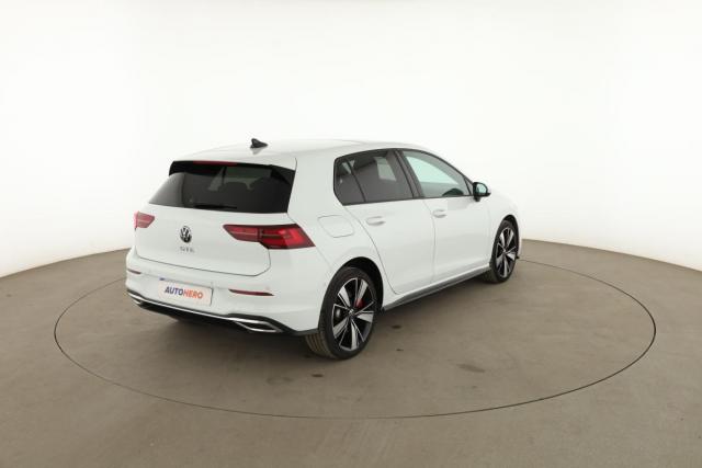 Volkswagen Golf image 1