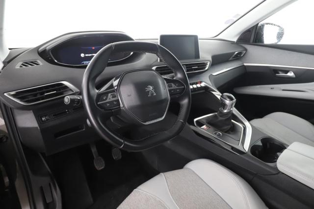 Peugeot 3008 image 3