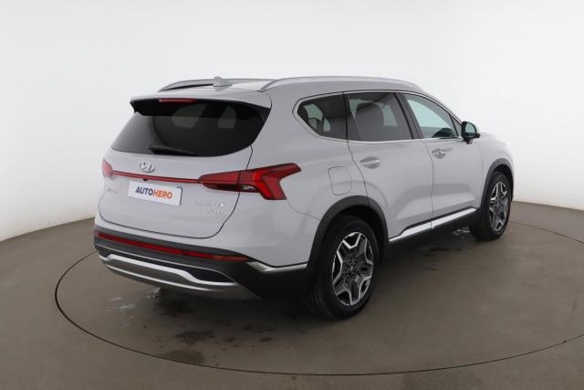 Hyundai Santa Fe image 2