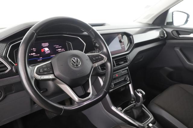Volkswagen T-Cross image 2