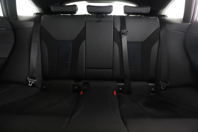 Bmw I4 image 8