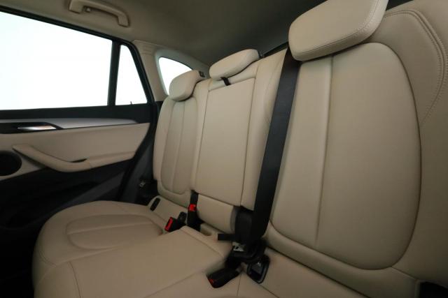 Bmw X1 image 8