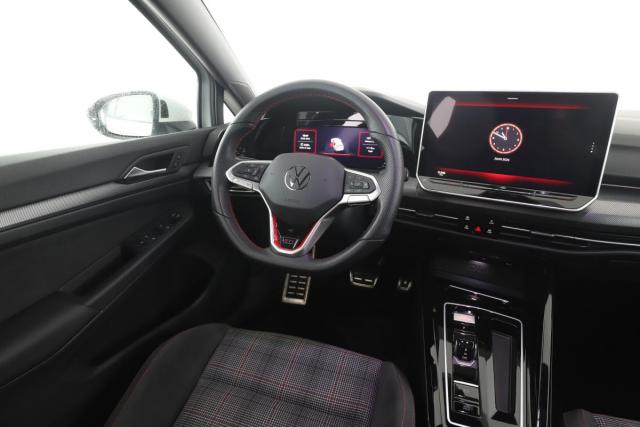 Volkswagen Golf image 1