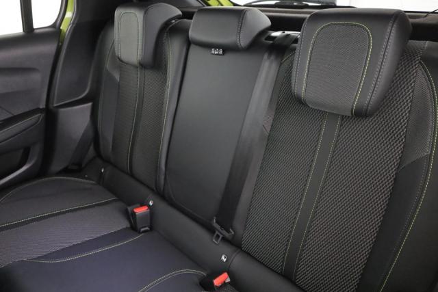 Peugeot 208 image 2