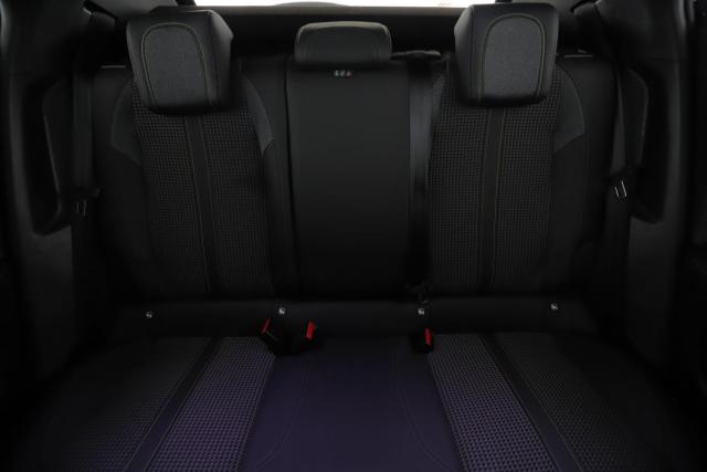Peugeot 2008 image 1