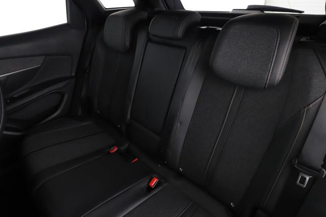 Peugeot 3008 image 3