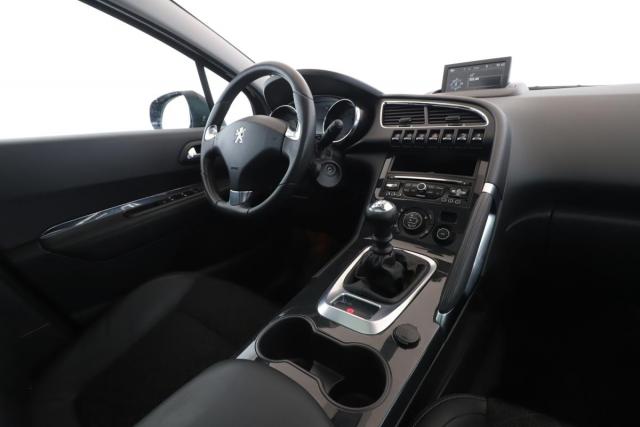 Peugeot 3008 image 8
