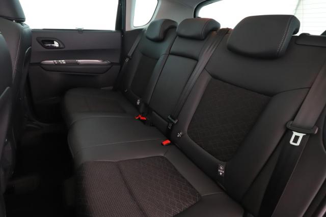 Peugeot 3008 image 1