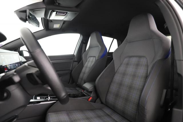 Volkswagen Golf image 1