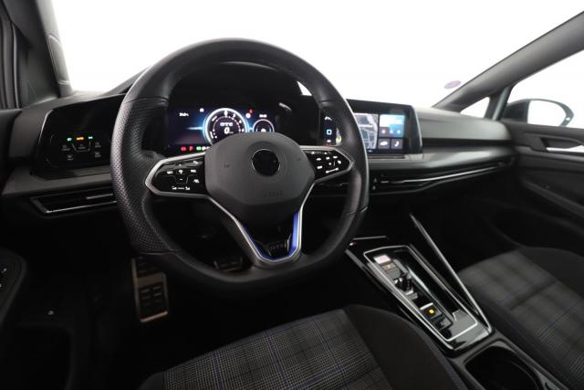 Volkswagen Golf image 9