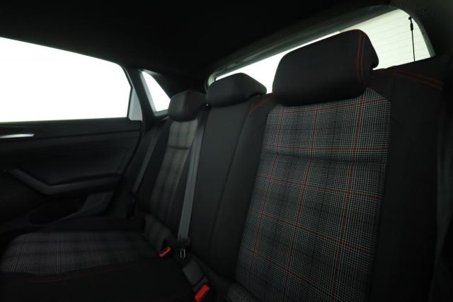 Volkswagen Polo image 8