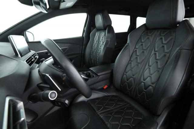Peugeot 5008 image 3