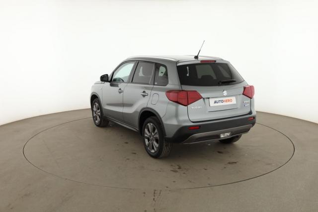 Suzuki Vitara image 5