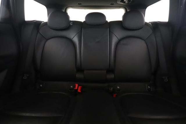 Mini Countryman image 2