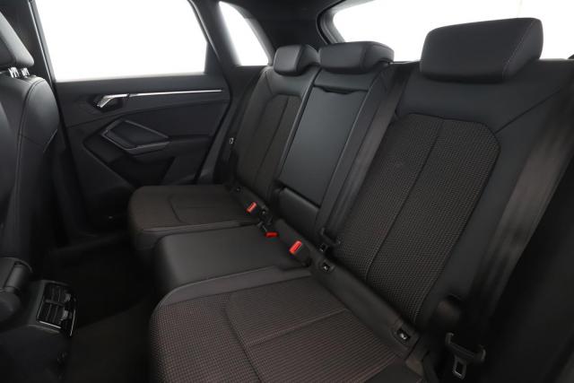 Audi Q3 image 6