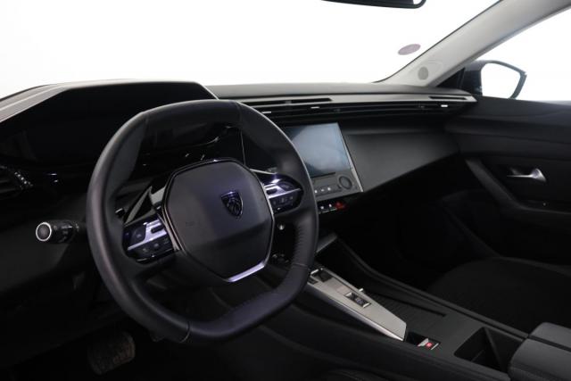 Peugeot 308 image 2