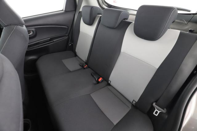 Toyota Yaris image 2