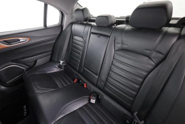 Alfa Romeo Giulia image 5